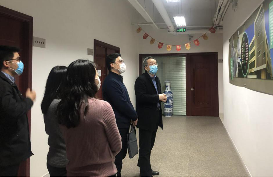 上海市市委組織部到(dao)百傲調(diao)研黨建(jian)咊抗疫工作